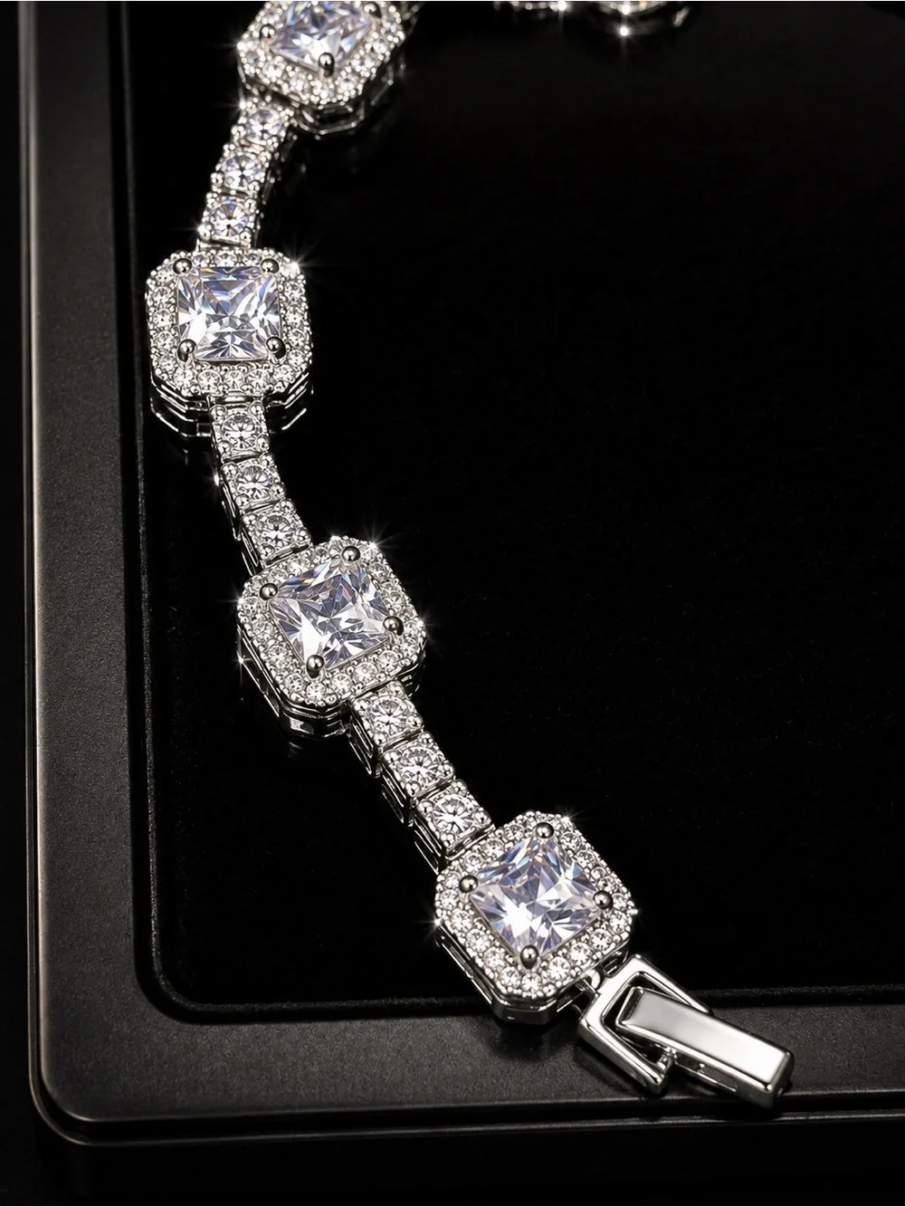 Brilliant Clear moissanite Tennis Bracelet